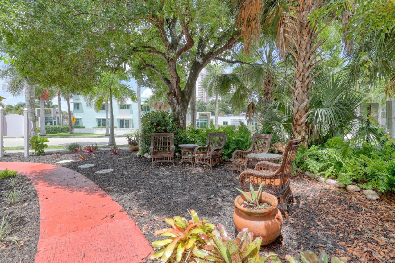 The Hibiscus House Of Fort Myers Luaran gambar